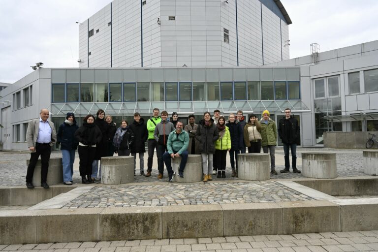 Student Excursion to FRM II