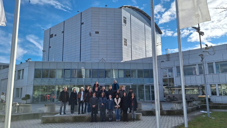 Excursion: Forschungs-Neutronenquelle Heinz Maier-Leibnitz (FRM II) 2025